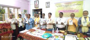 শারদীয়া প্রতিবেশী ( নবপর্যায় ) পত্রিকা – ২০২৫ প্রকাশ অনুষ্ঠান ও গুণীজন সংবর্ধনা হয় গোবরডাঙা গবেষণা পরিষৎ Gobardanga Gabeshana Parishad -এ।